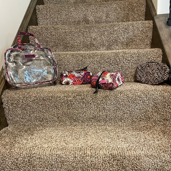 Vera Bradley - Picture 8 of 15